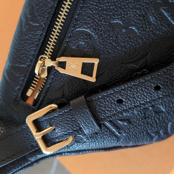 LOUIS VUITTON Empreinte Bumbag Waist Bag - Picture 8 of 11